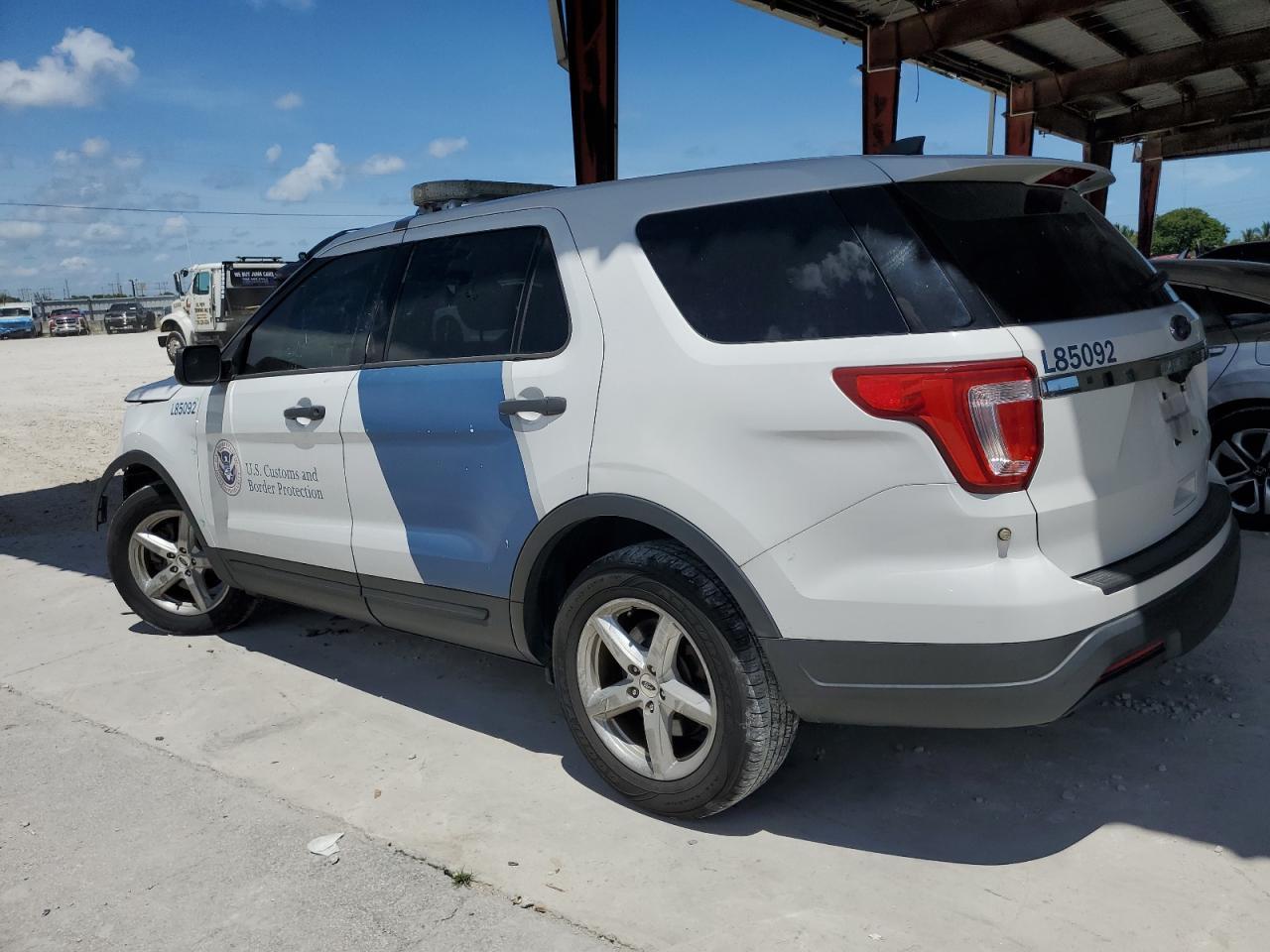2018 Ford Explorer - Image 2