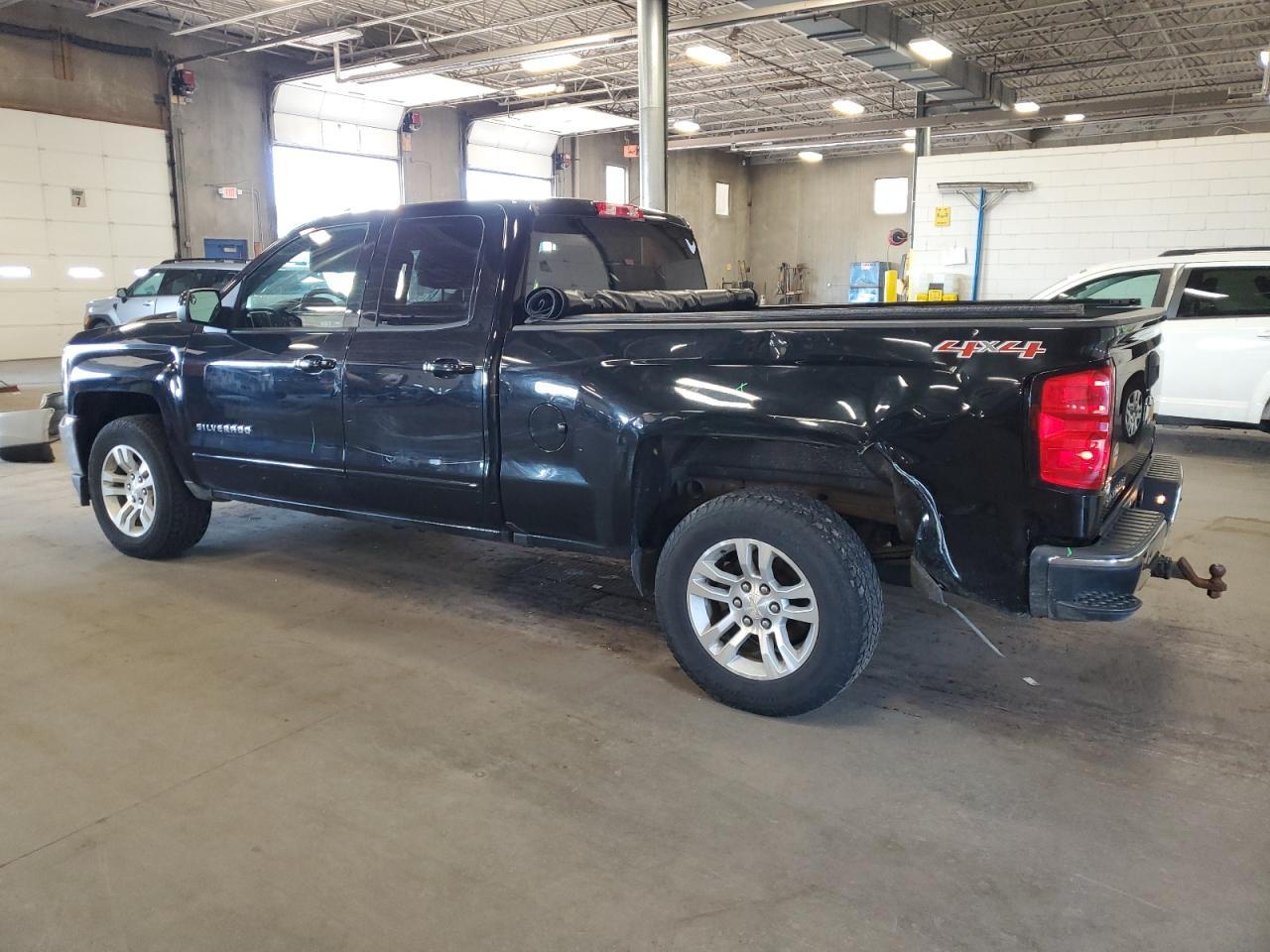 2017 Chevrolet Silverado K1500 Lt - Image 2