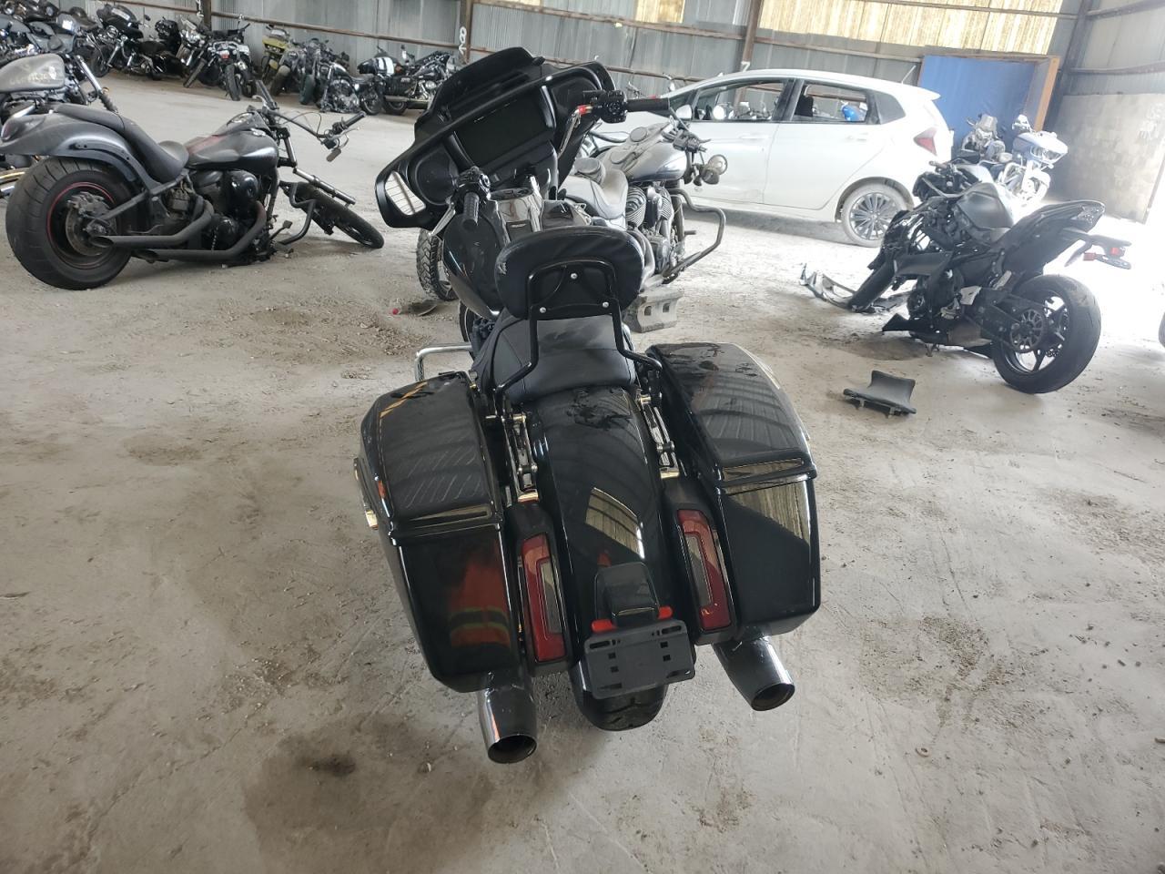 2024 Harley-Davidson Flhx - Фото 4