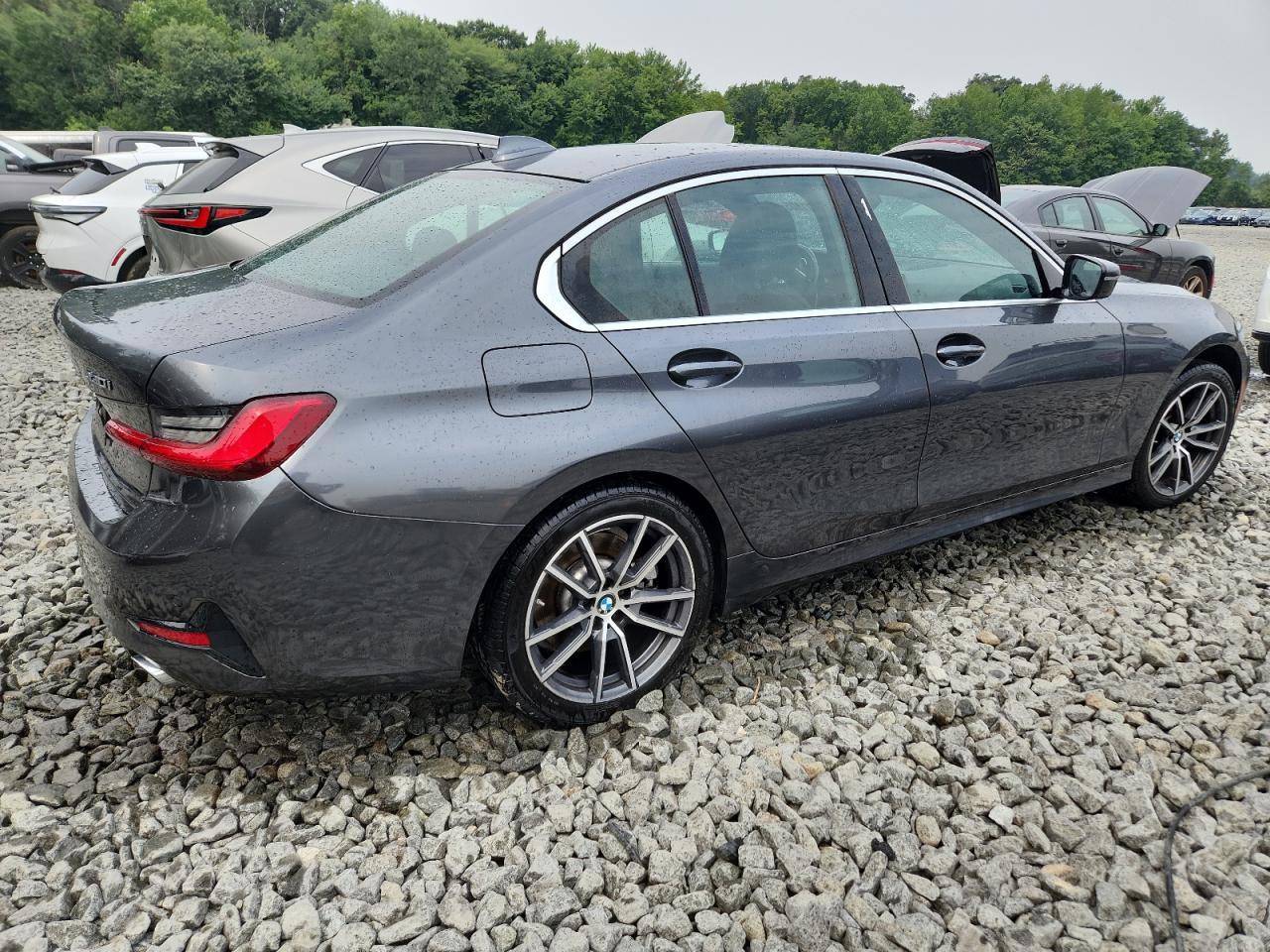 2021 BMW 330Xi - Image 3