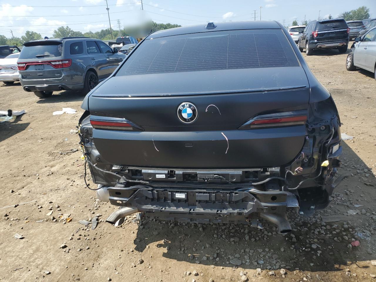 2024 BMW 760 Xi - Image 6