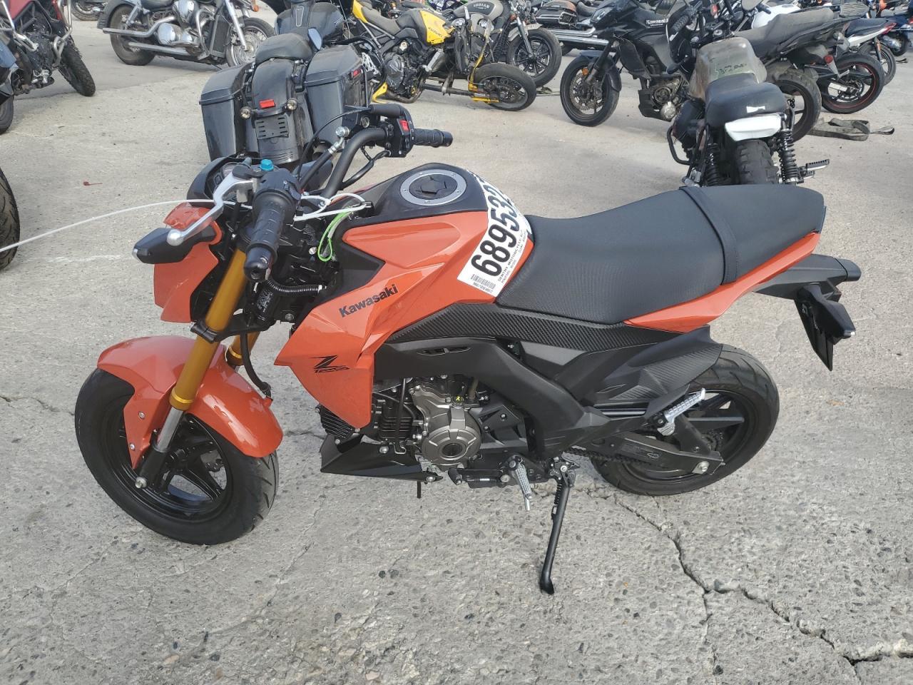 2025 Kawasaki Br125 J - Фото 3