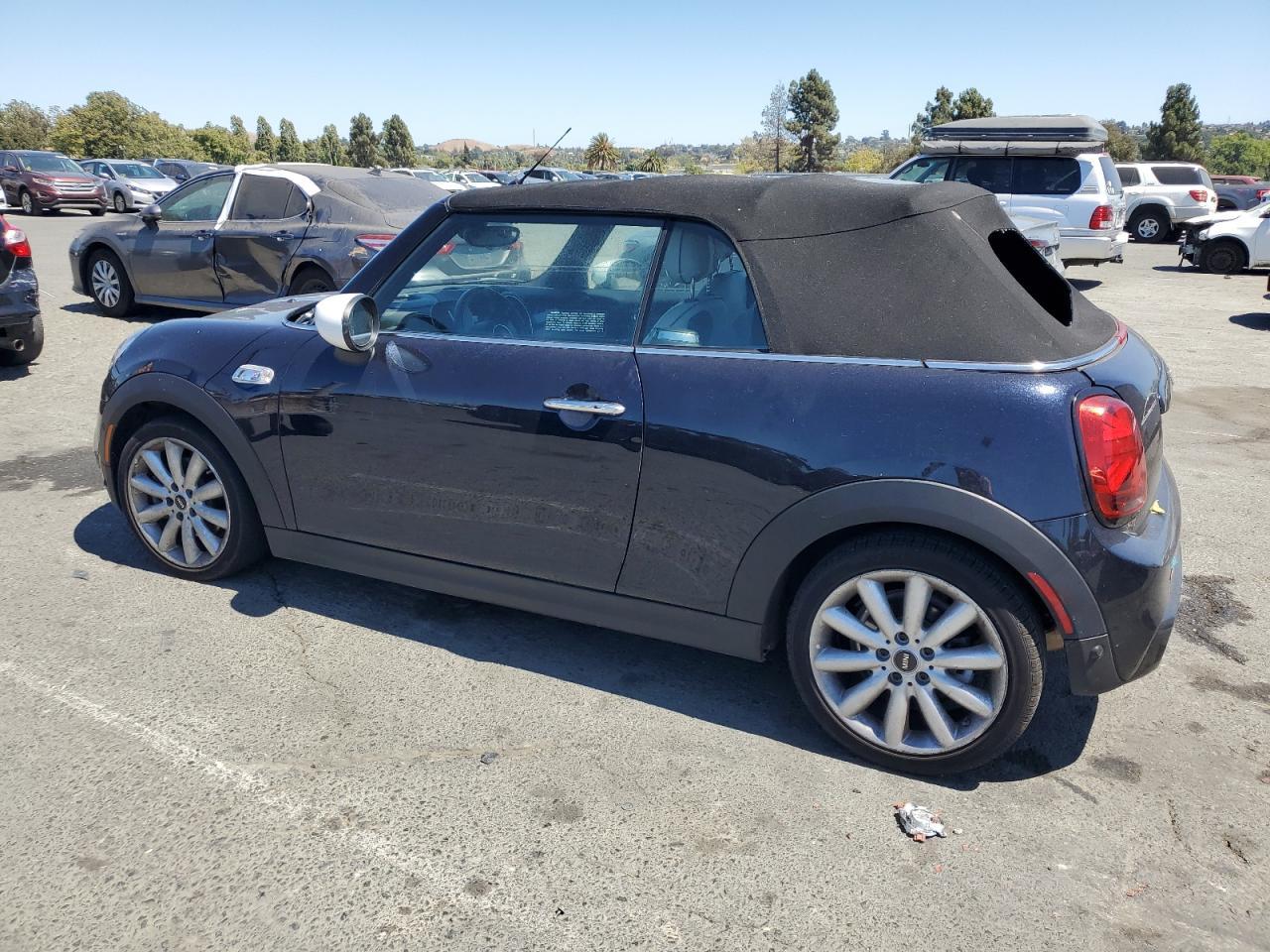 2021 Mini Cooper S - Фото 2
