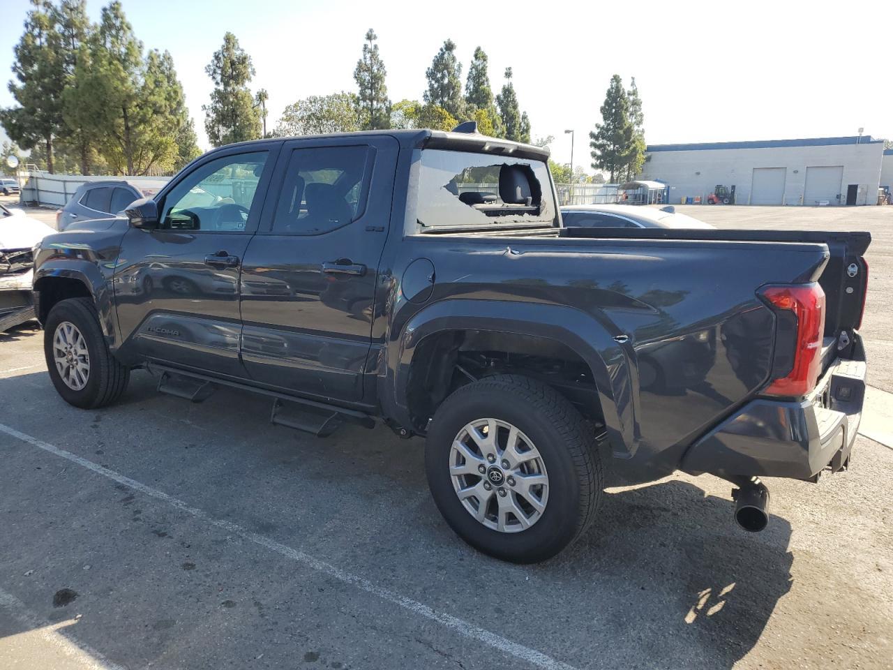 2025 Toyota Tacoma Double Cab - Фото 2