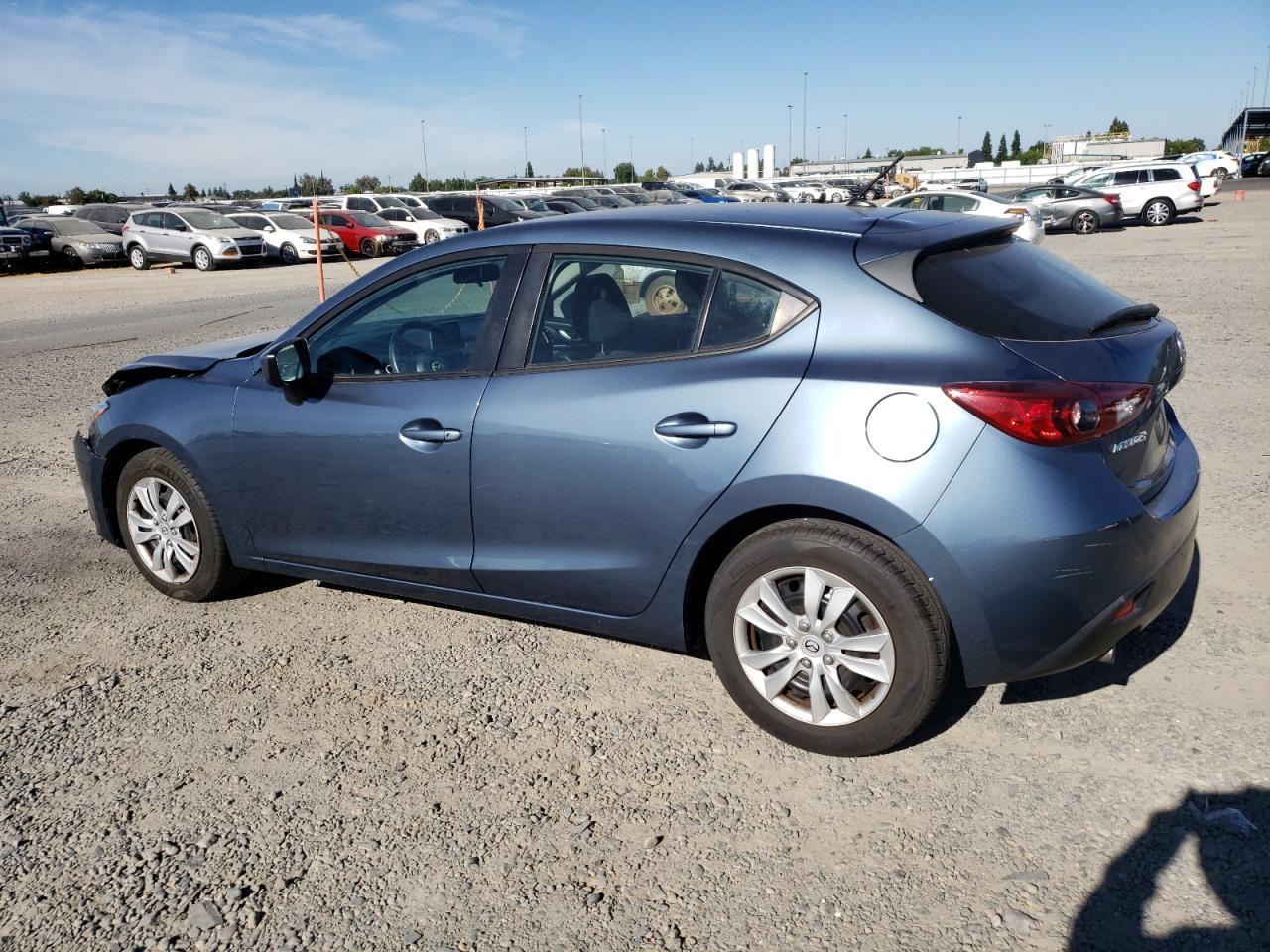 2016 Mazda 3 Sport - Image 2