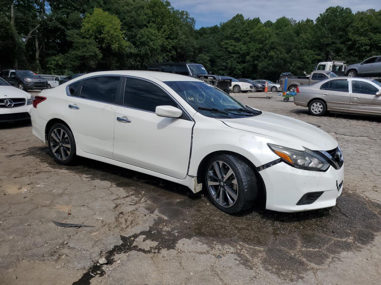2017 Nissan Altima 2.5 - Фото 4
