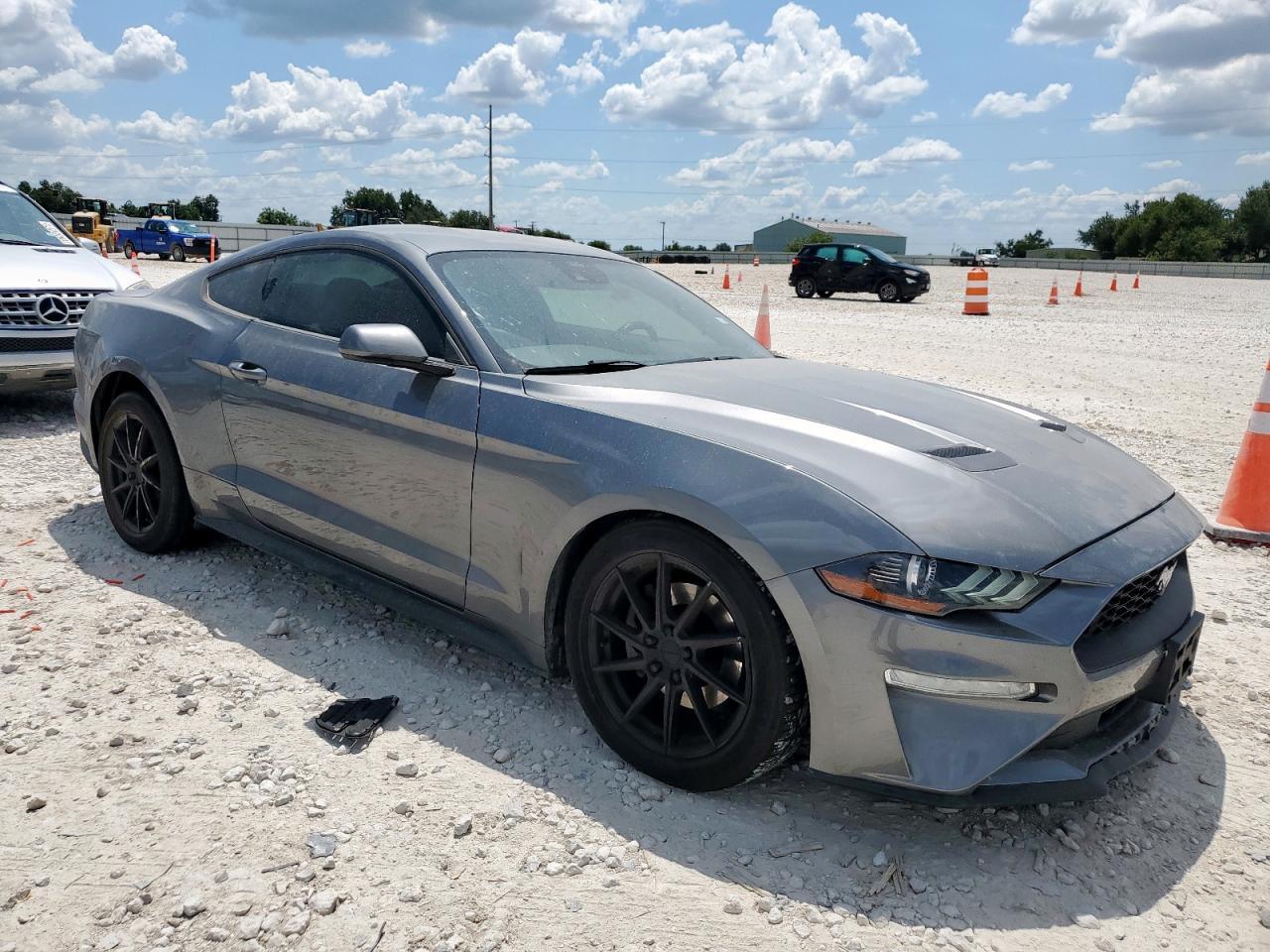 2021 Ford Mustang - Фото 4