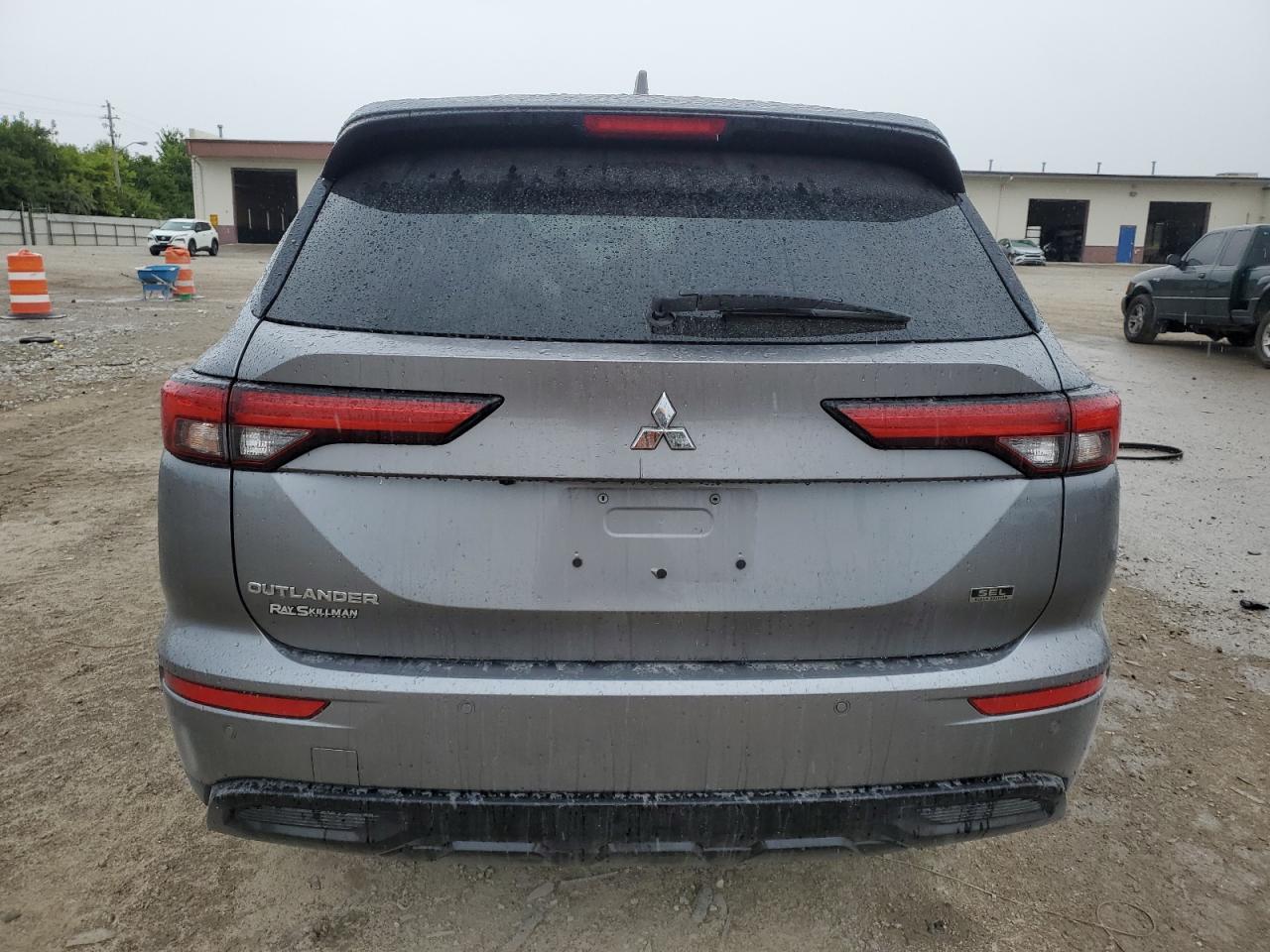2023 Mitsubishi Outlander Sel - Image 6