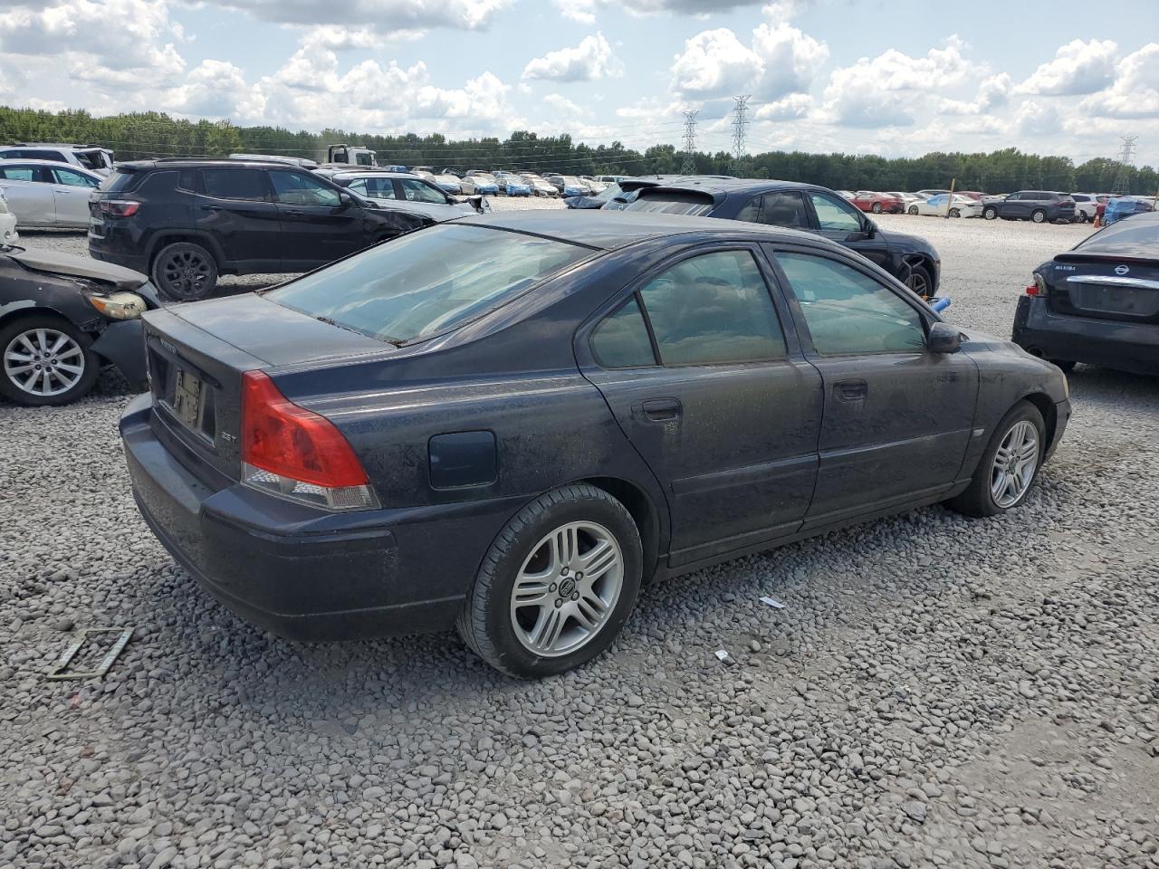 2006 Volv S60 2.5T - Image 3