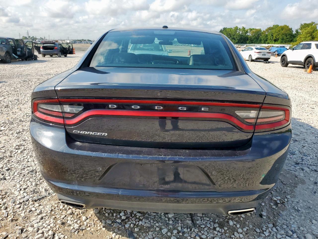 2019 Dodge Charger Sxt - Image 6