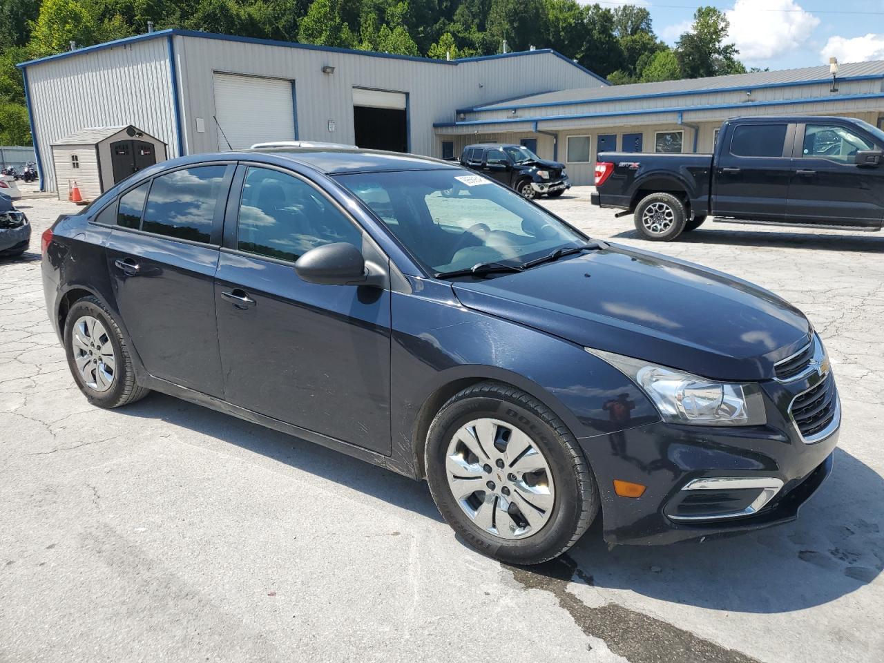 2015 Chevrolet Cruze Ls - Image 4