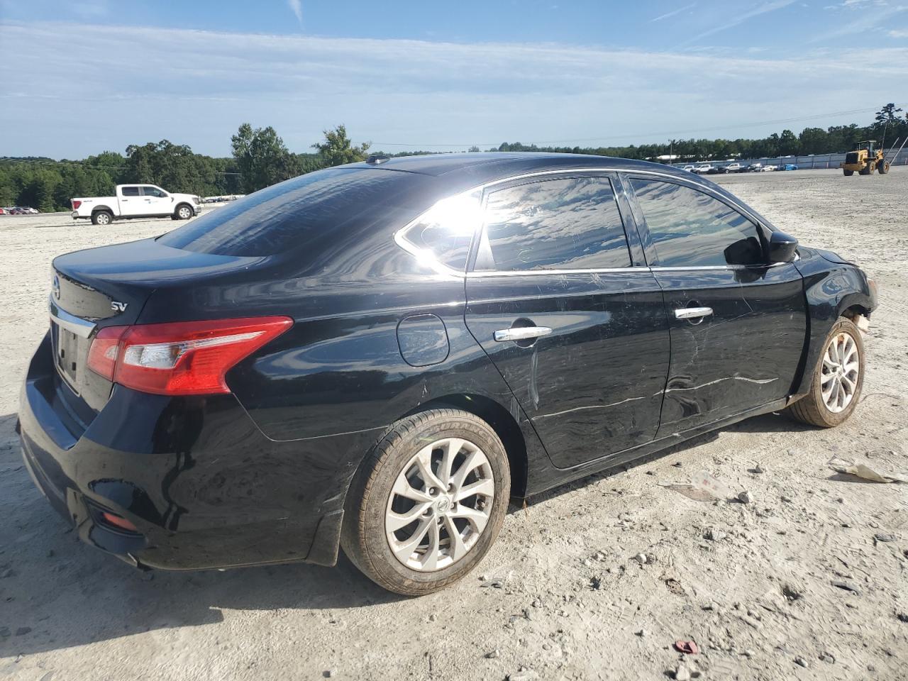 2019 Nissan Sentra S - Фото 3