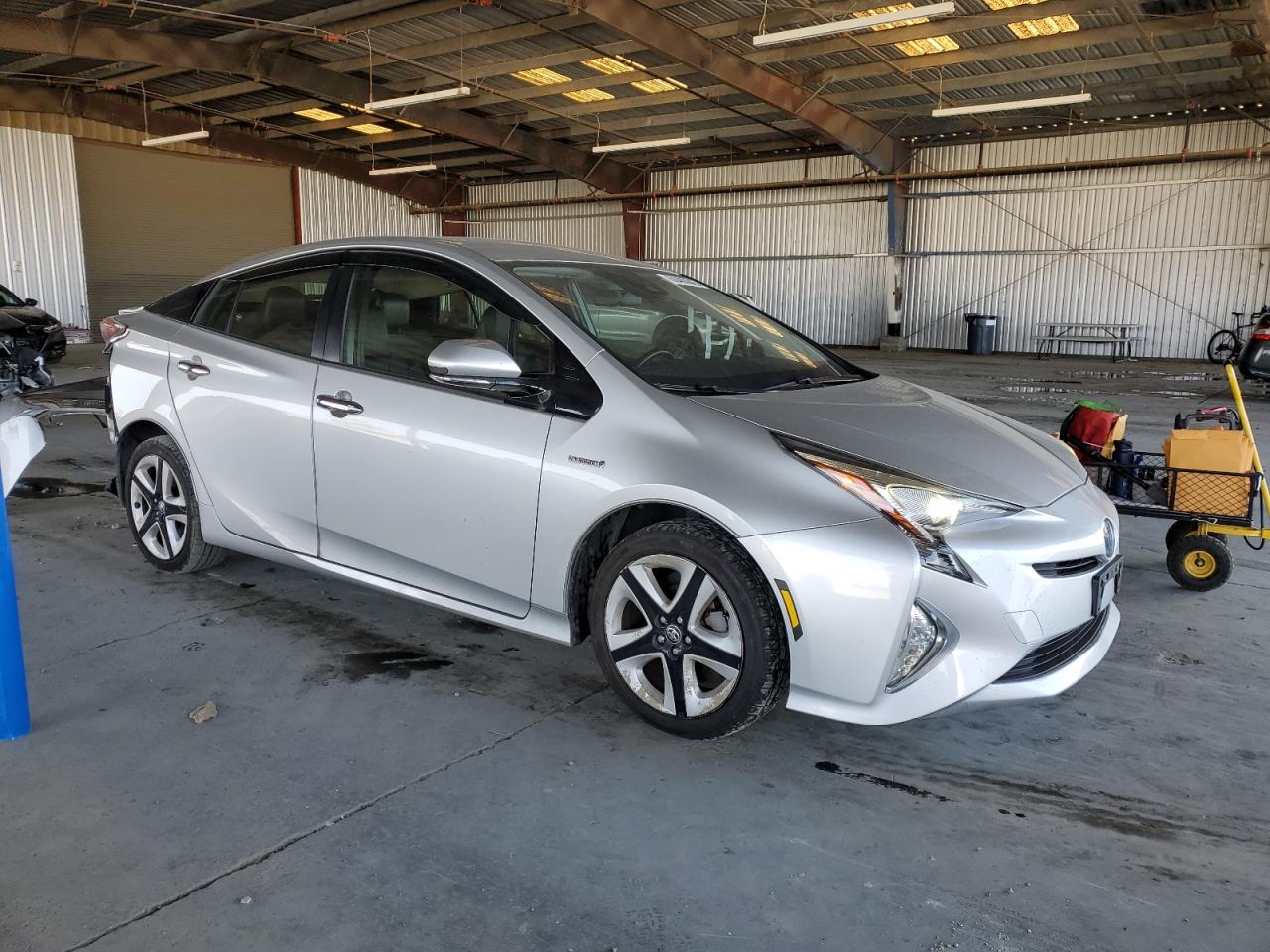 2016 Toyota Prius - Фото 4