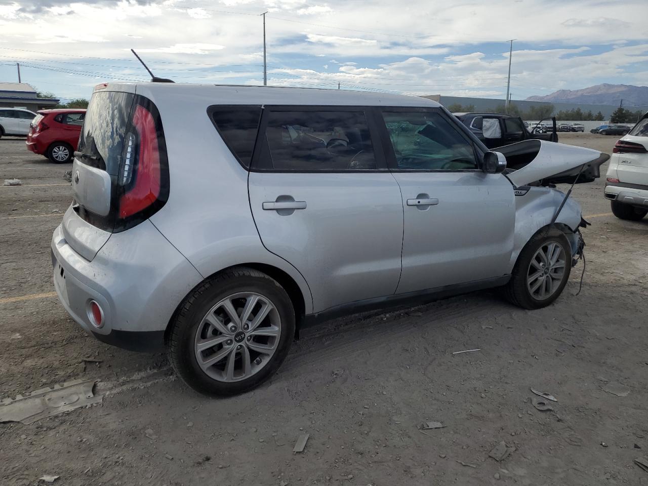 2019 Kia Soul + - Фото 3