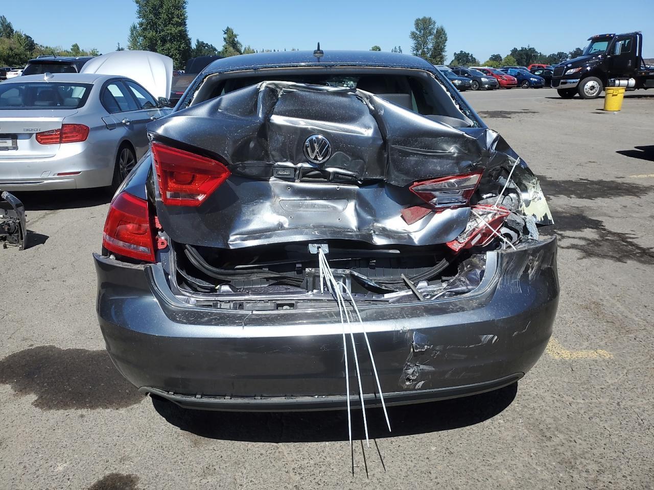 2015 Volkswagen Passat S - Image 6