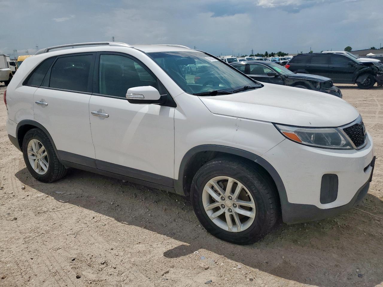 2015 Kia Sorento Lx - Image 4