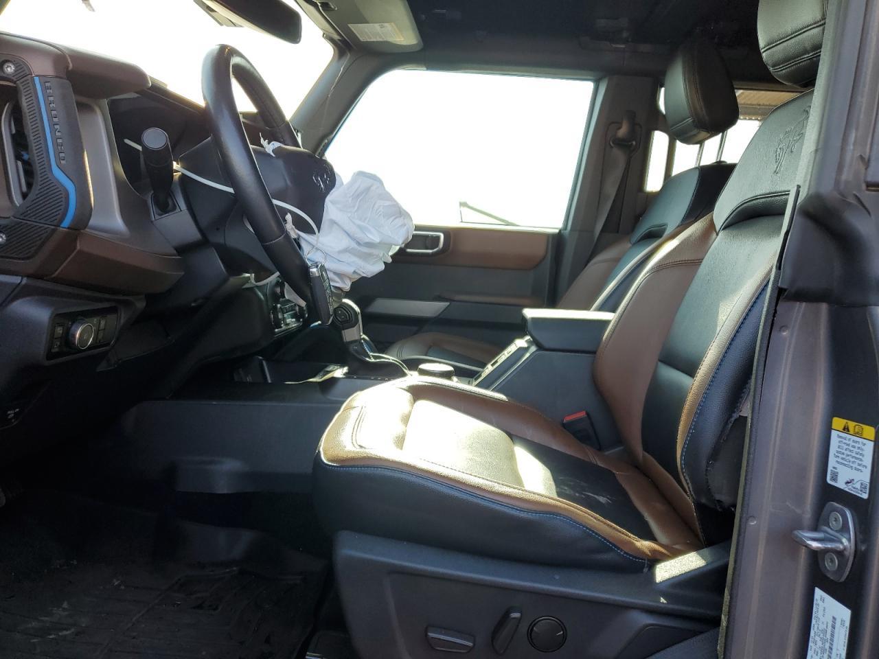 2023 Ford Bronco Base - Image 7