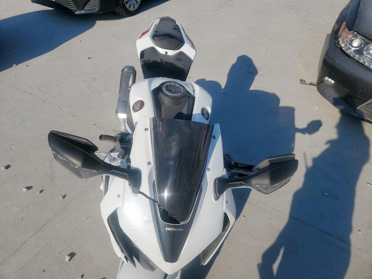 2025 Honda Cbr1000 Rr - Image 5