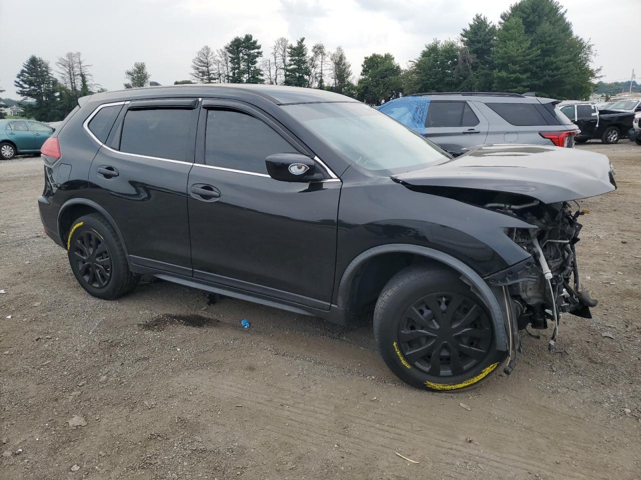 2017 Nissan Rogue S - Фото 4