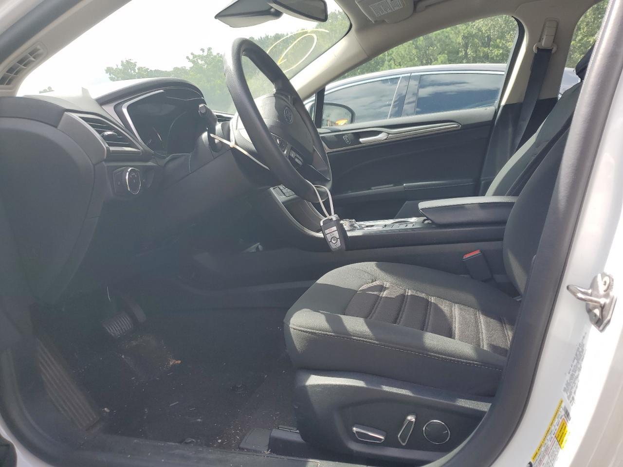 2020 Ford Fusion Se - Image 7