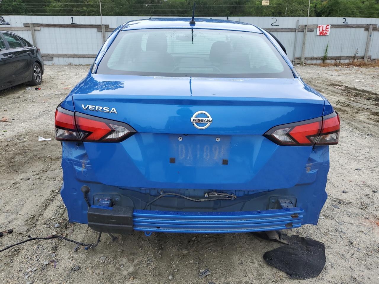 2021 Nissan Versa S - Image 6