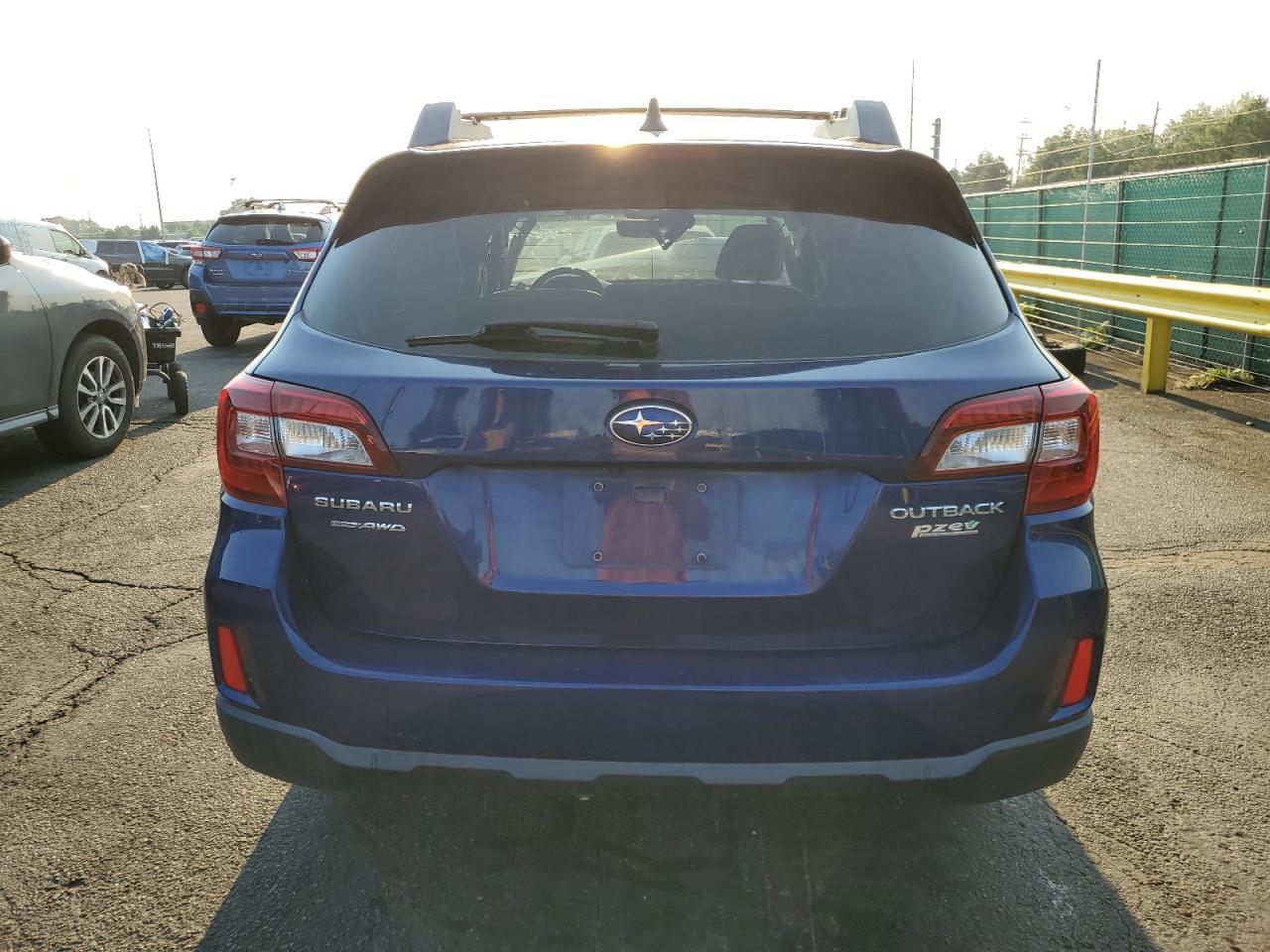 2017 Subaru Outback 2.5I Premium - Фото 6