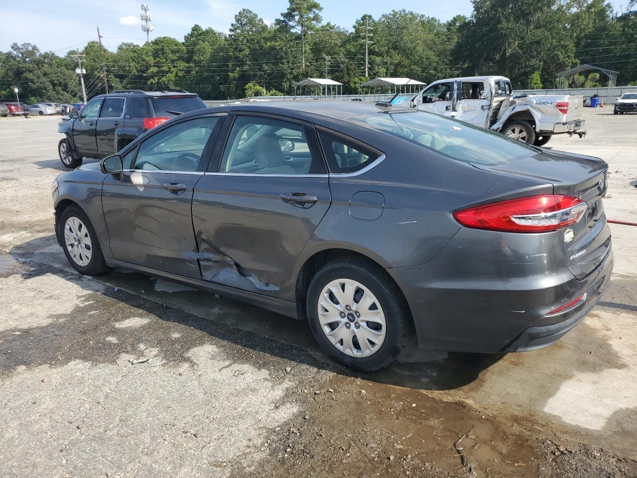 2019 Ford Fusion S - Фото 2
