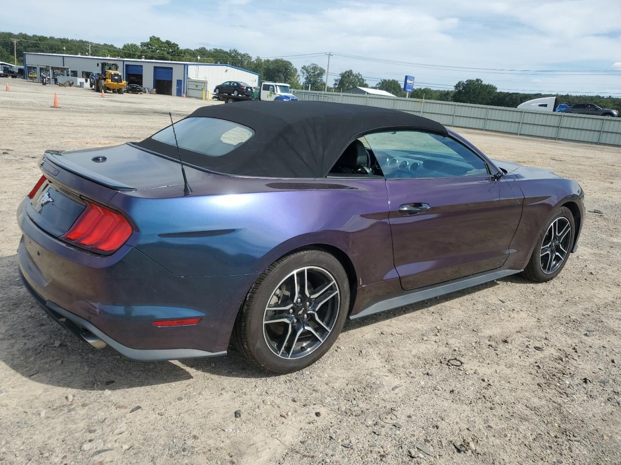 2022 Ford Mustang - Image 3