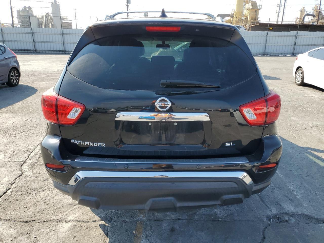 2019 Nissan Pathfinder S - Image 6