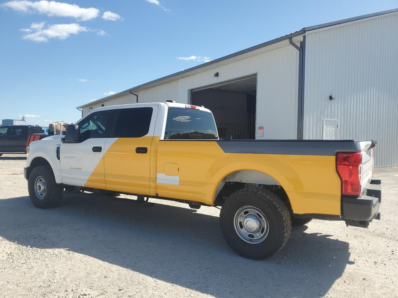 2021 Ford F250 Super Duty - Фото 2