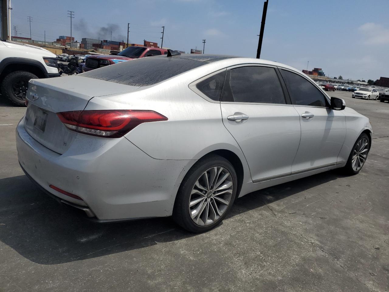 2016 Hyundai Genesis 3.8L - Фото 3