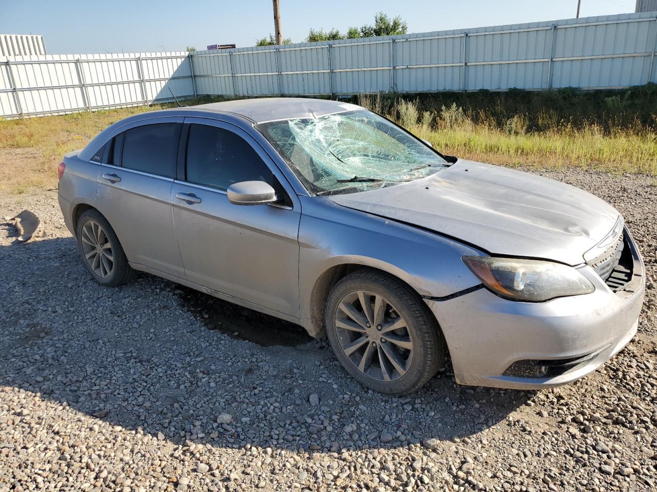 2013 Chrysler 200 Touring - Фото 4