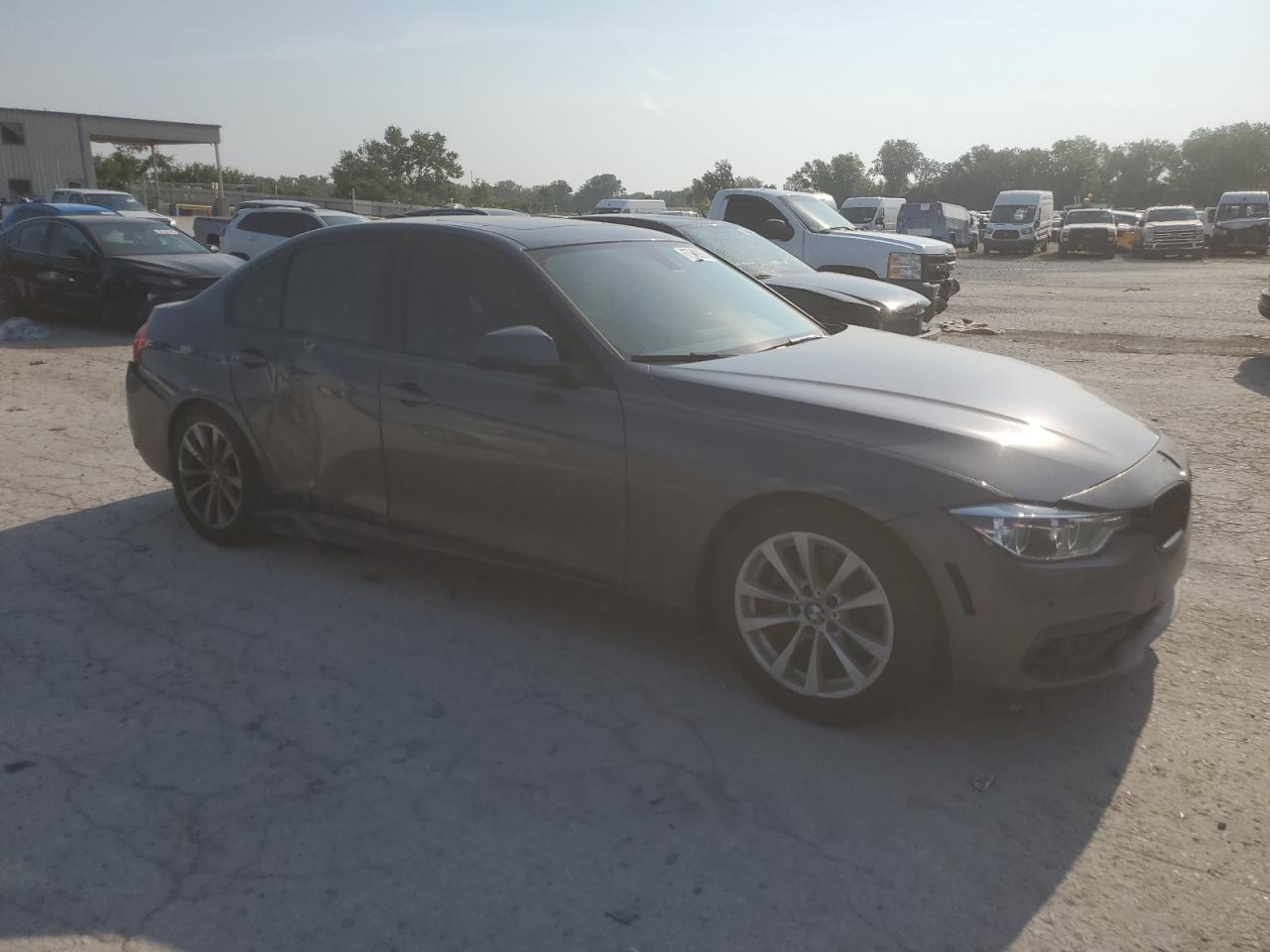 2017 BMW 320 Xi - Фото 4