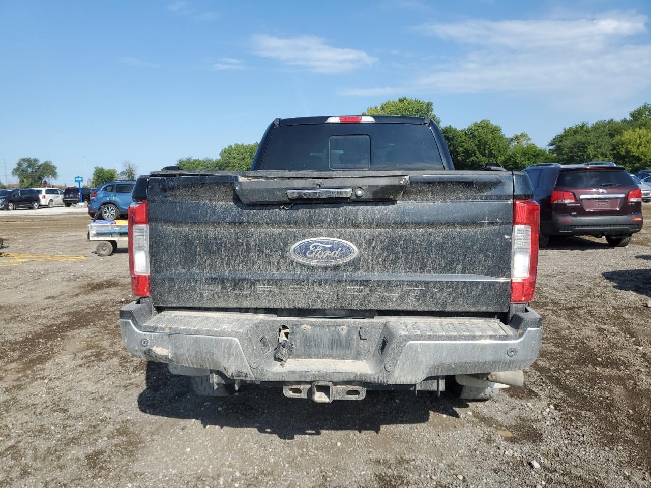 2018 Ford F250 Super Duty - Фото 6