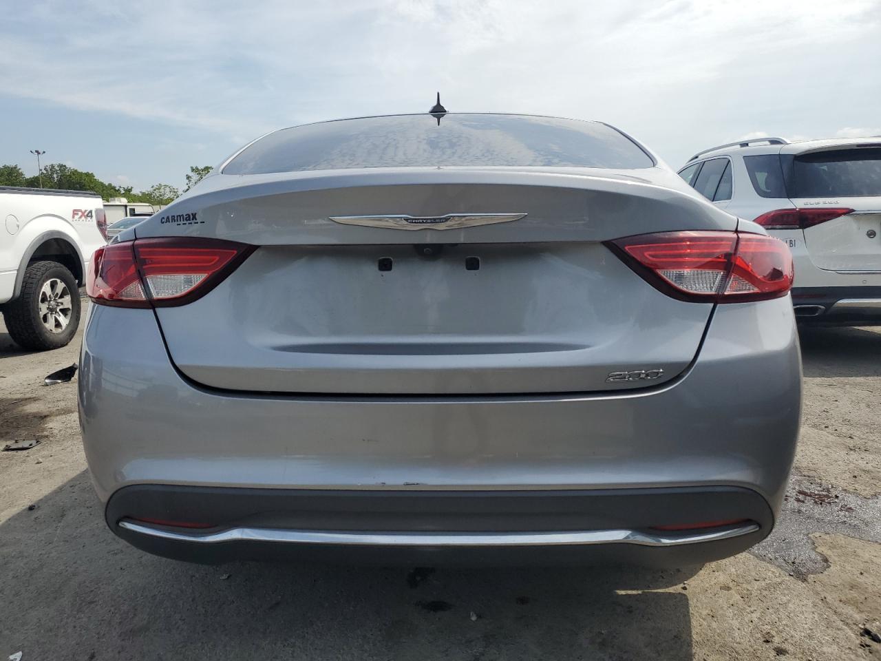 2016 Chrysler 200 Limited - Фото 6