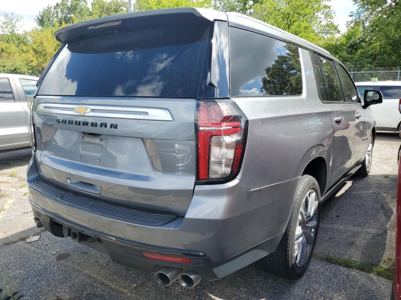 2021 Chevrolet Suburban C1500 High Country - Image 3