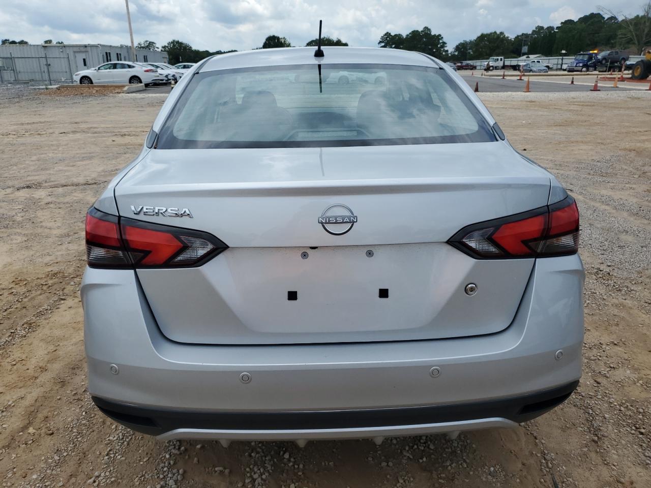 2024 Nissan Versa S - Фото 6