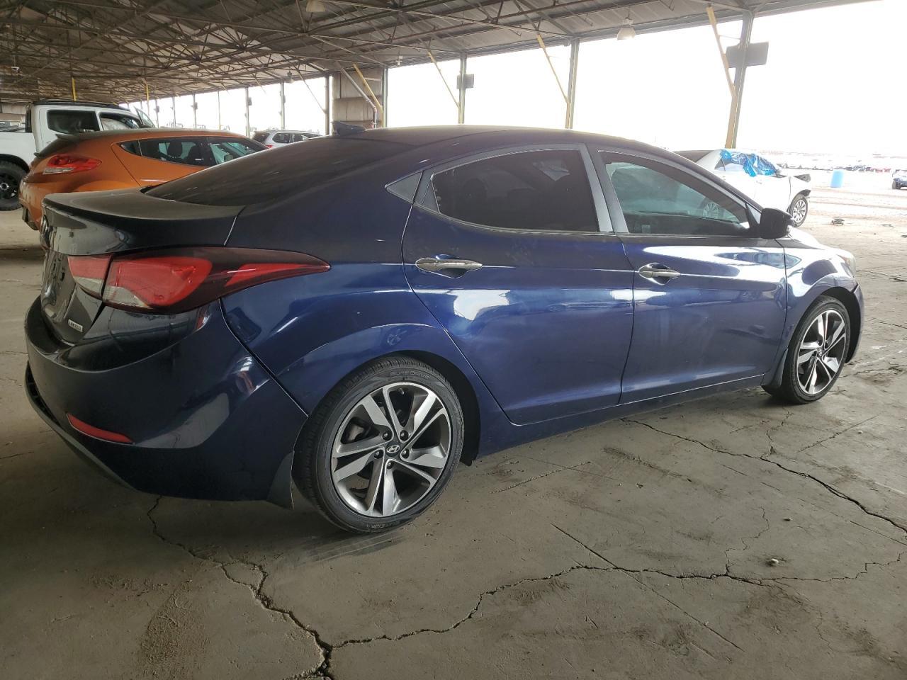 2014 Hyundai Elantra Se - Image 3
