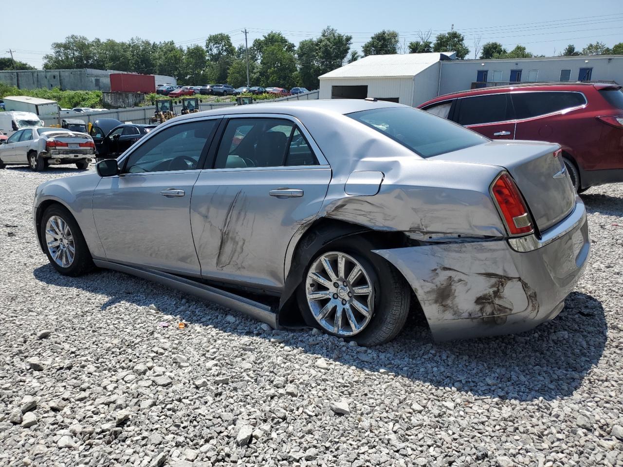 2013 Chrysler 300 - Image 2