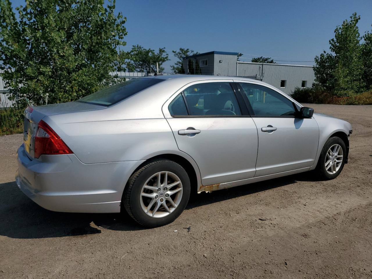 2010 Ford Fusion S - Фото 3