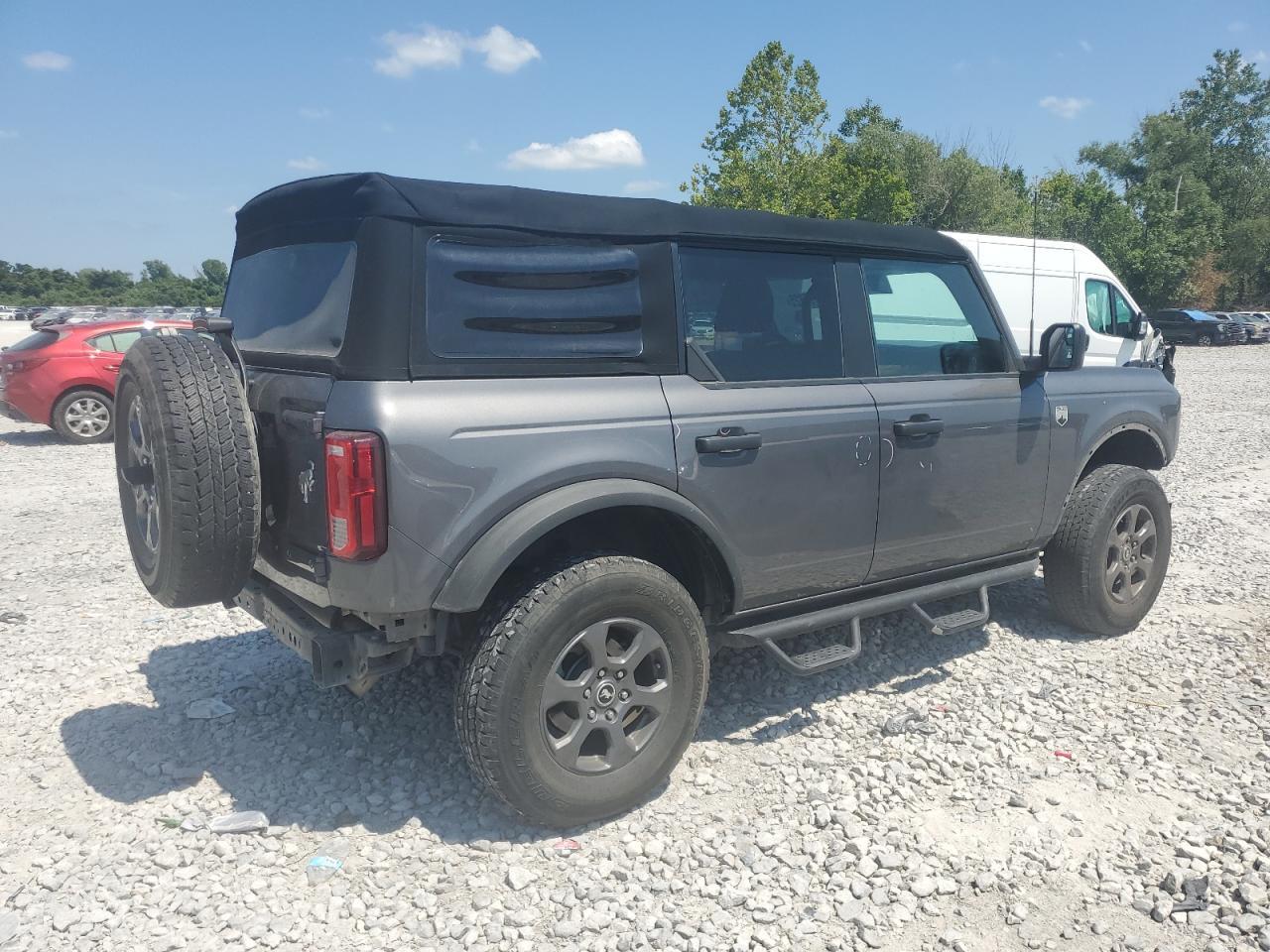 2021 Ford Bronco Base - Фото 3