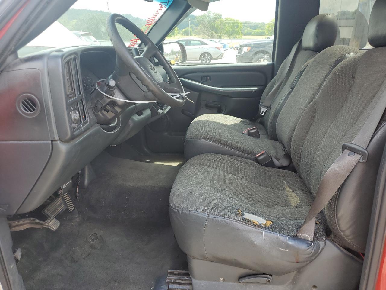 2000 Chevrolet Silverado C1500 - Image 7