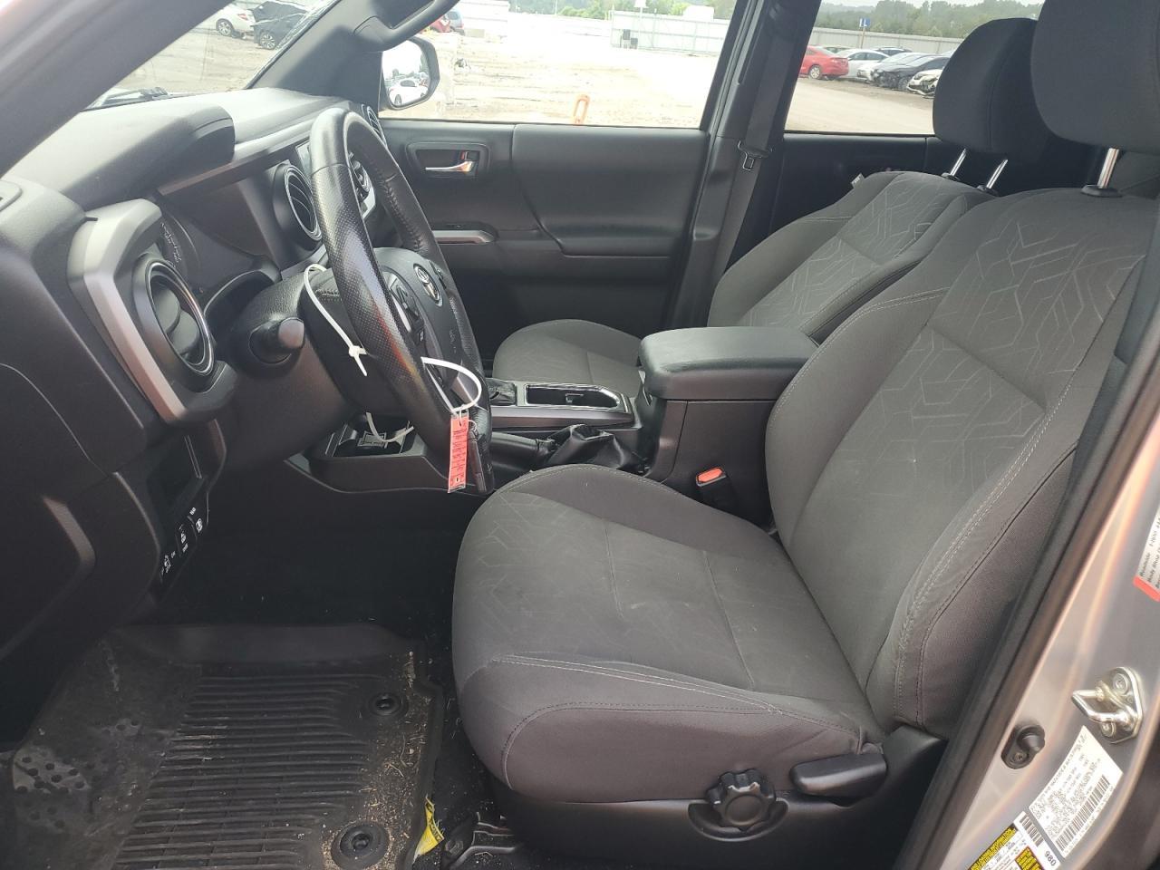 2017 Toyota Tacoma Double Cab - Image 7