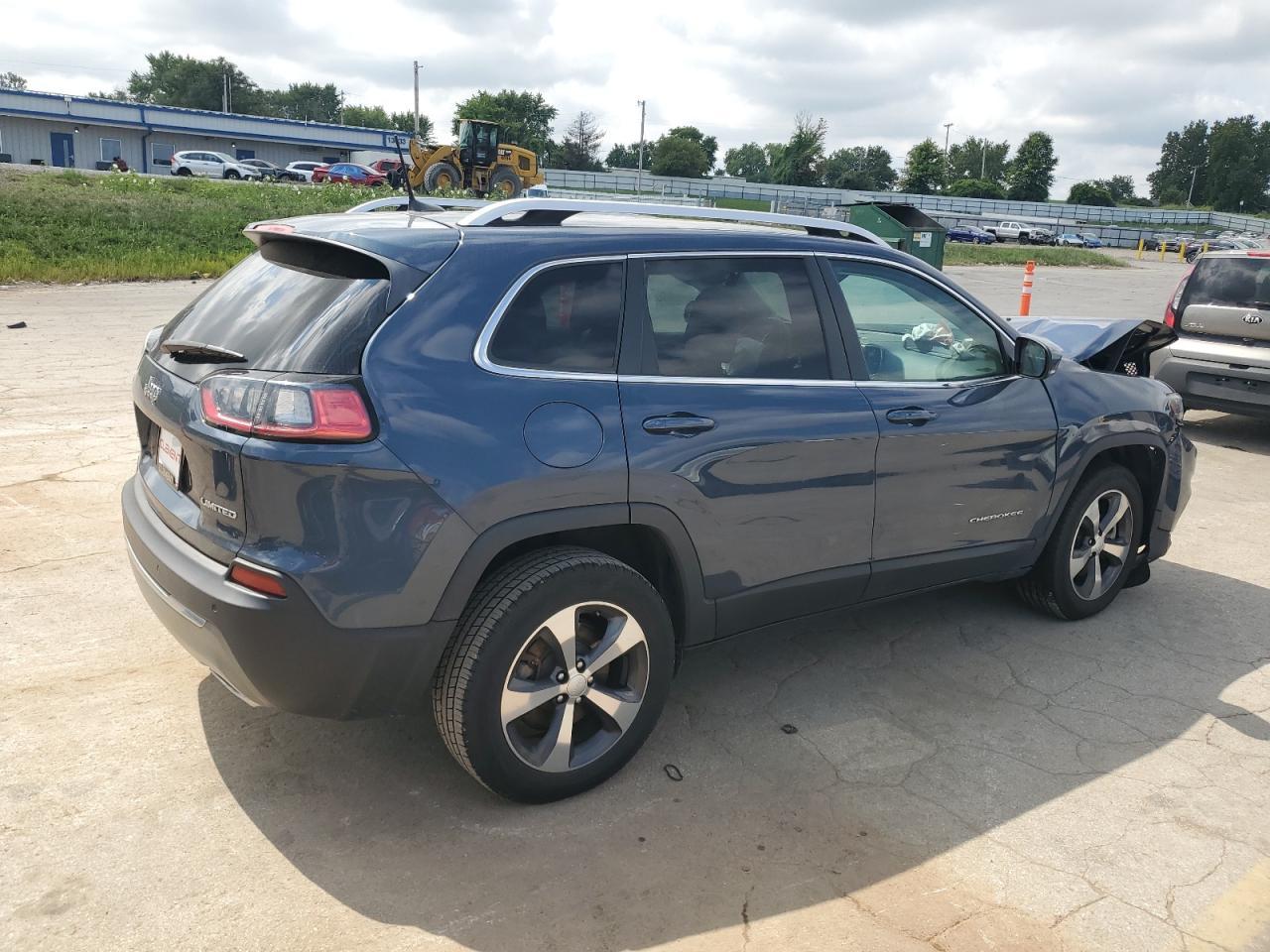 2019 Jeep Cherokee Limited - Image 3
