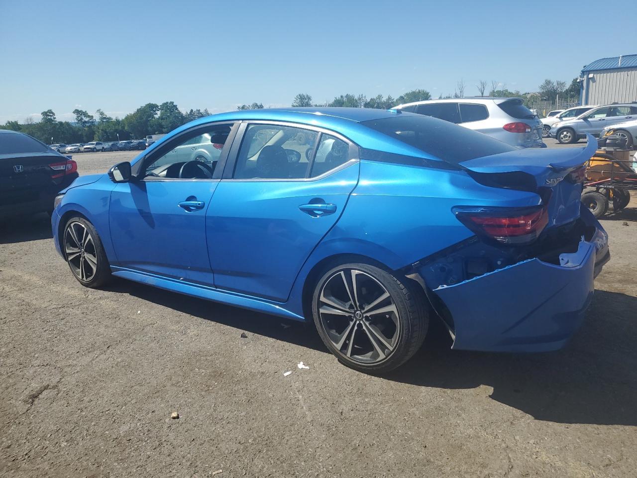 2020 Nissan Sentra Sr - Image 2