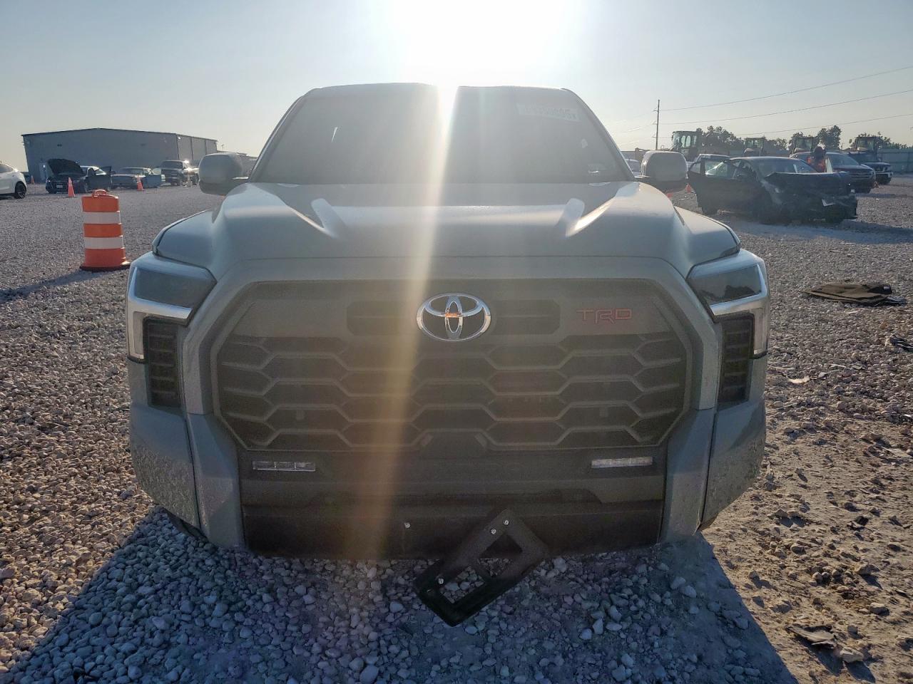 2023 Toyota Tundra Crewmax Sr - Фото 5