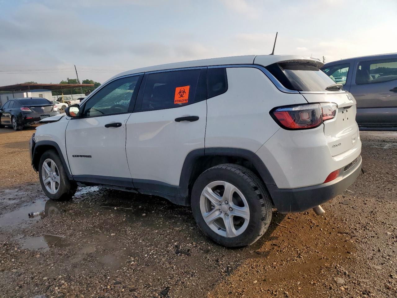 2023 Jeep Compass Sport - Фото 2