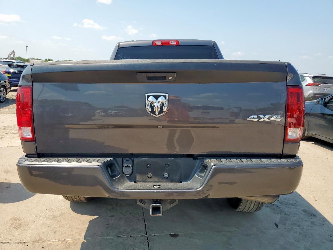 2017 Ram 1500 St - Image 6