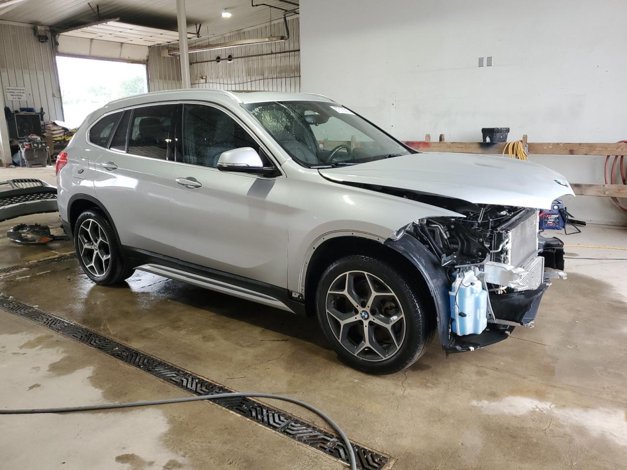 2018 BMW X1 xDrive28I - Фото 4
