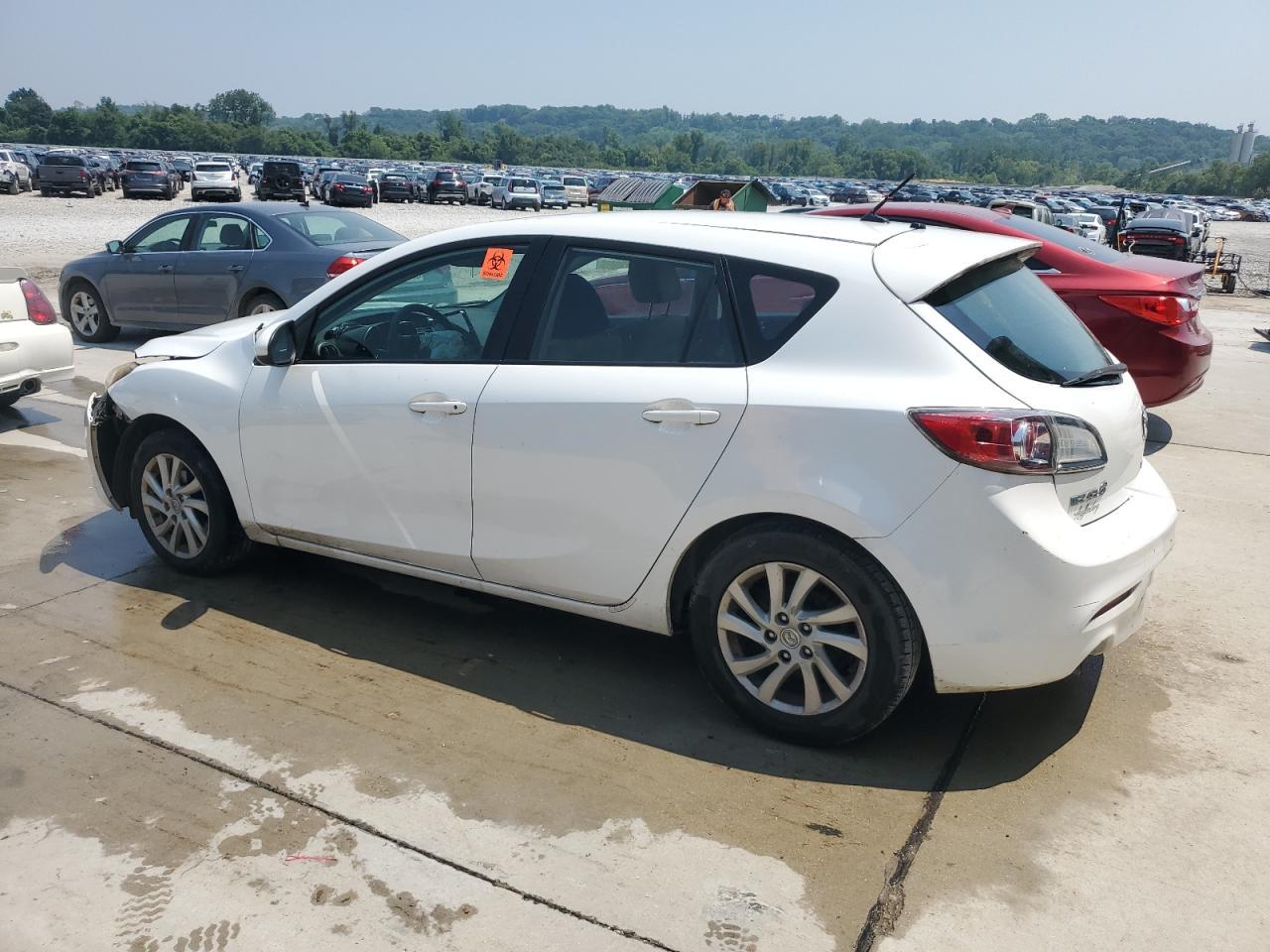 2012 Mazda 3 I - Image 2